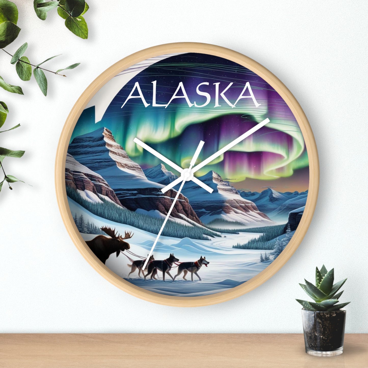 Alaska Themed Wall Clock with Aurora Design - Ideal for Home Decor and Gift