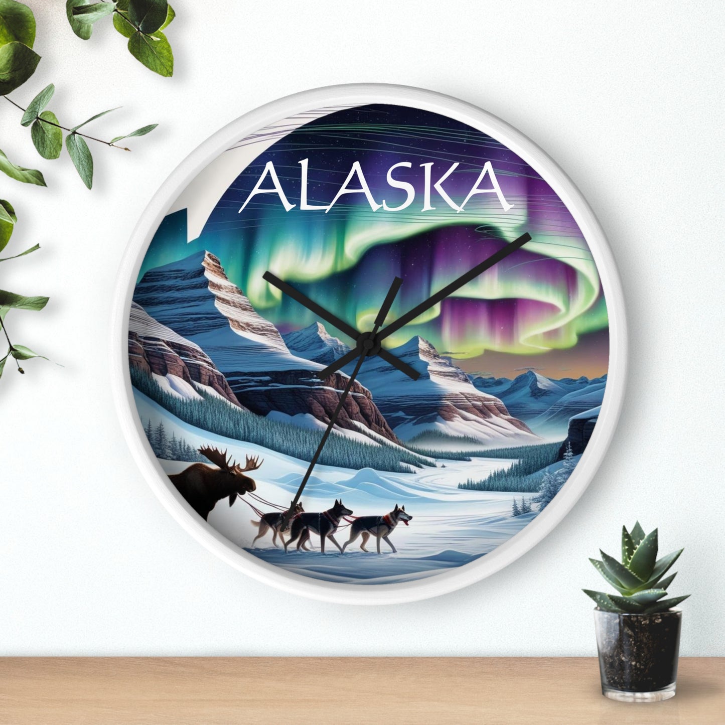 Alaska Themed Wall Clock with Aurora Design - Ideal for Home Decor and Gift