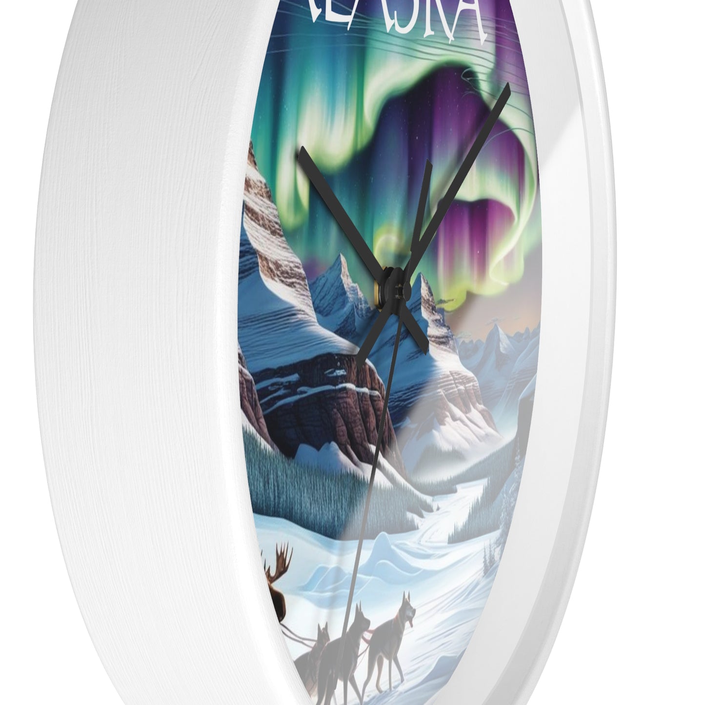 Alaska Themed Wall Clock with Aurora Design - Ideal for Home Decor and Gift