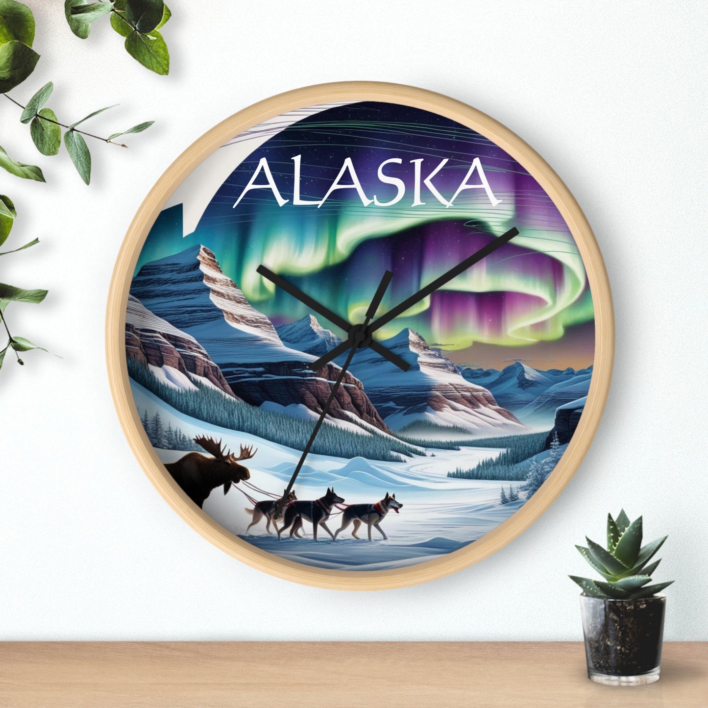 Alaska Themed Wall Clock with Aurora Design - Ideal for Home Decor and Gift